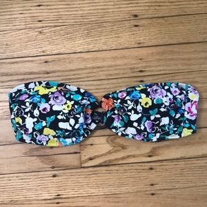 Strapless floral bathing suit